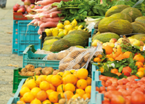 Mercado semanal de Petra