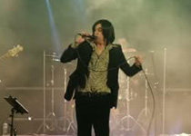 ‘Nino Bravo. The tribute Un beso y una flor’ 