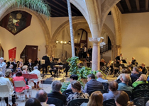 ‘Entre colores y acordes: un encuentro artístico’ 